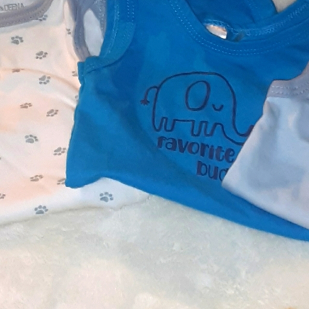 3 pk bundle of  tank top onsies❤4/20